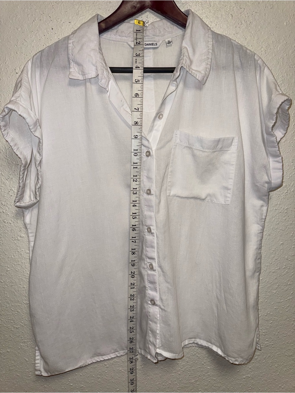 Emily Daniels White Button-Front Shirt - Picture 7 of 7